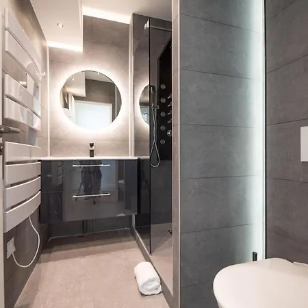 1 Bedroom Canal St Martin Eurostar Appartamento Parigi