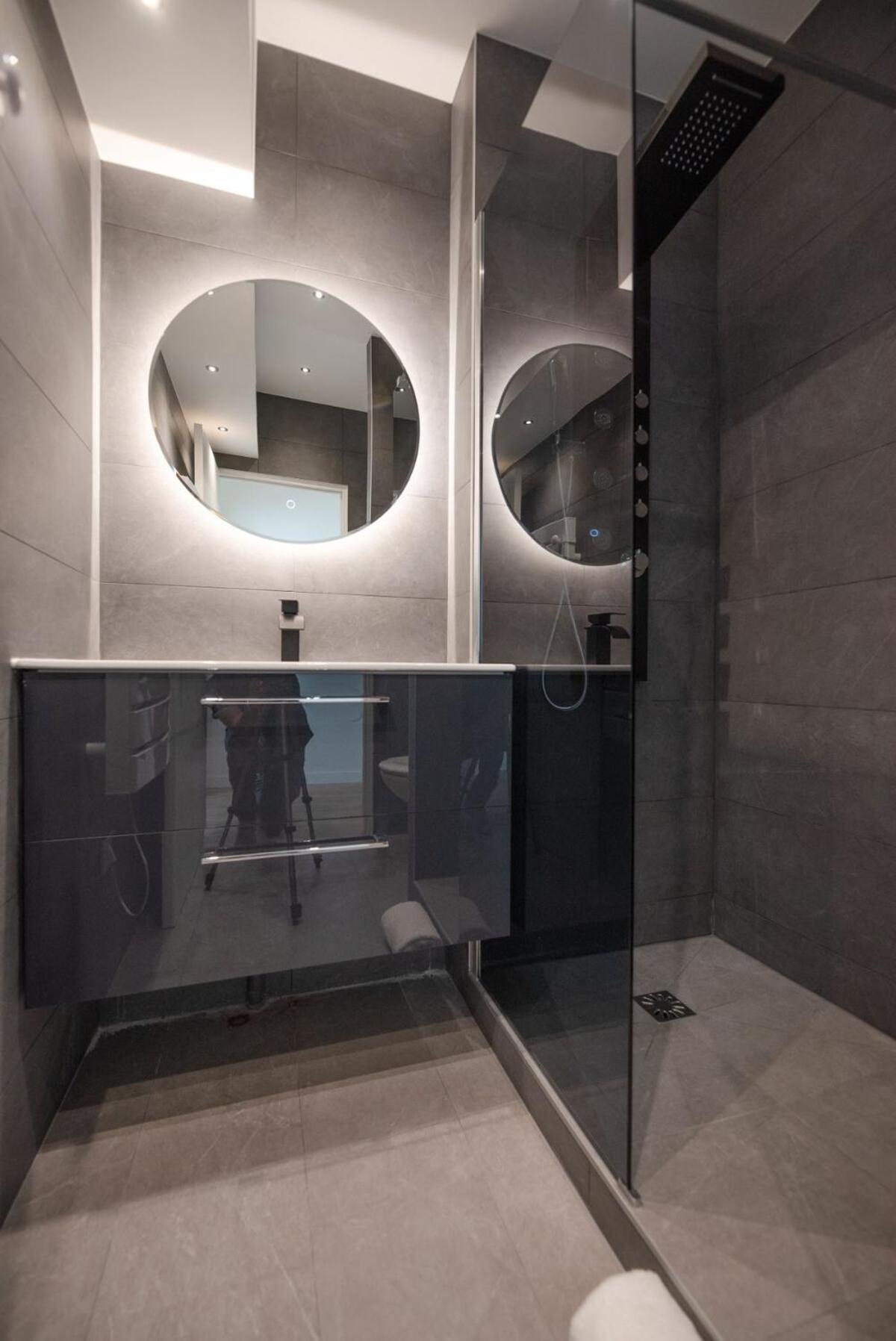 1 Bedroom Canal St Martin Eurostar Appartamento Parigi
